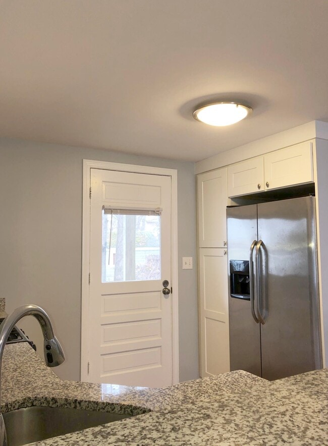 Building Photo - 104 Harvard St