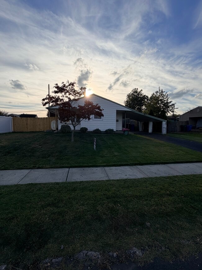 Photo - 9 Daffodil Ln House