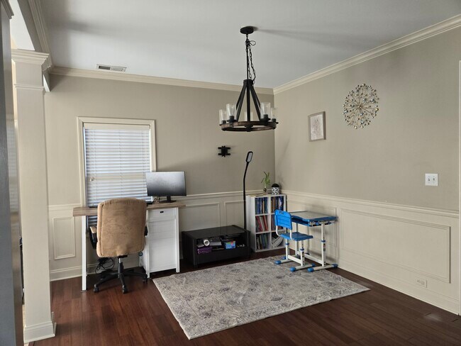 Building Photo - 17001 Piton Way