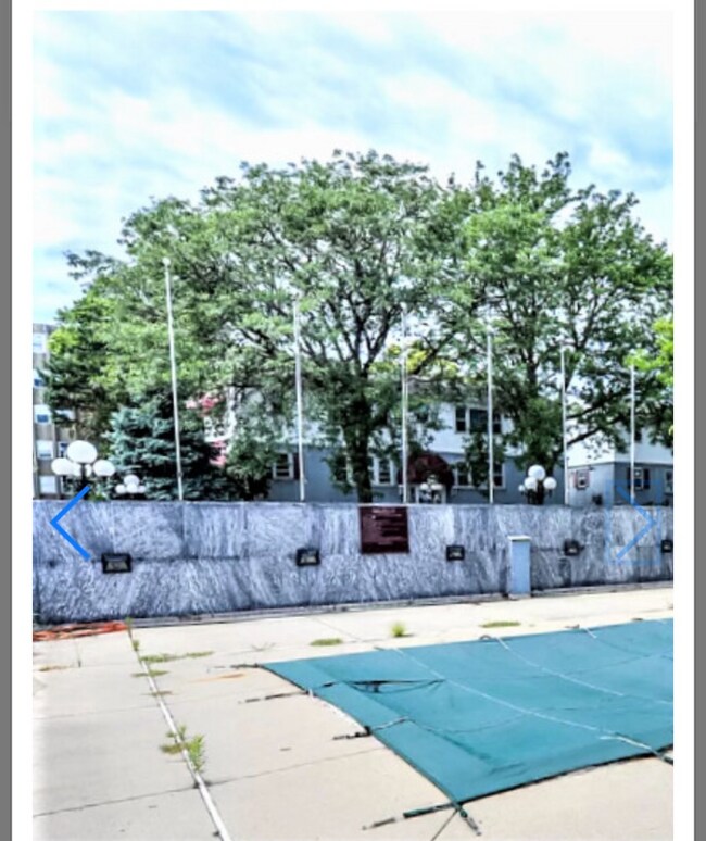 9437 Kelvin Ln, Schiller Park, IL 60176 Condo for Rent in Schiller