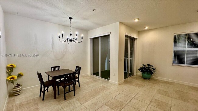 Foto del edificio - 2018 Shoma Dr