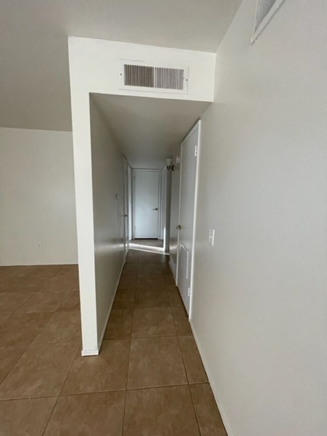 Foto del edificio - Contact Property Pros Property Management ...