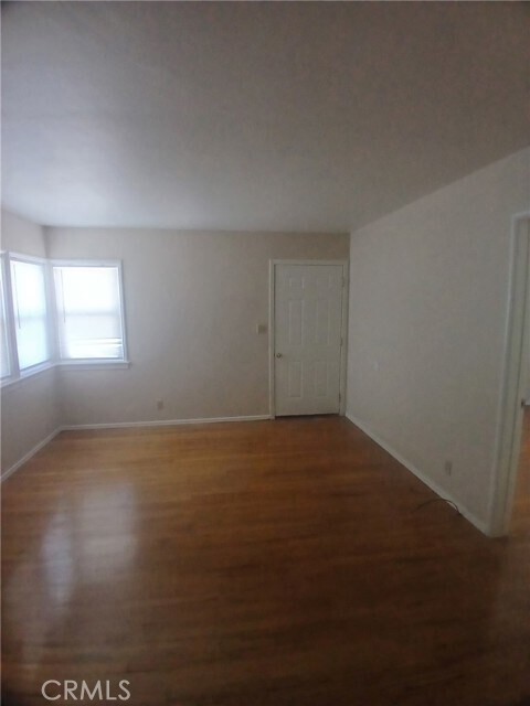 Foto del edificio - 8507 Fontana St