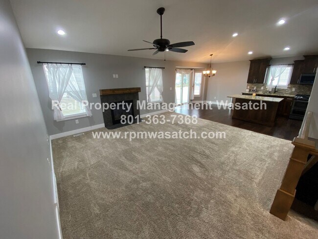 Building Photo - 3877 S 5260 W