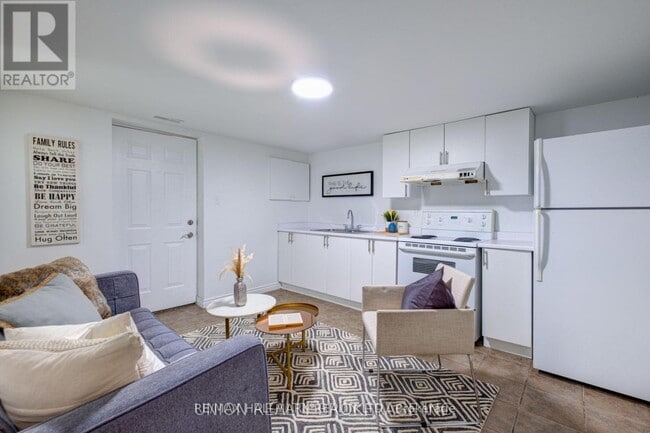 Building Photo - 533 Victoria Park Ave