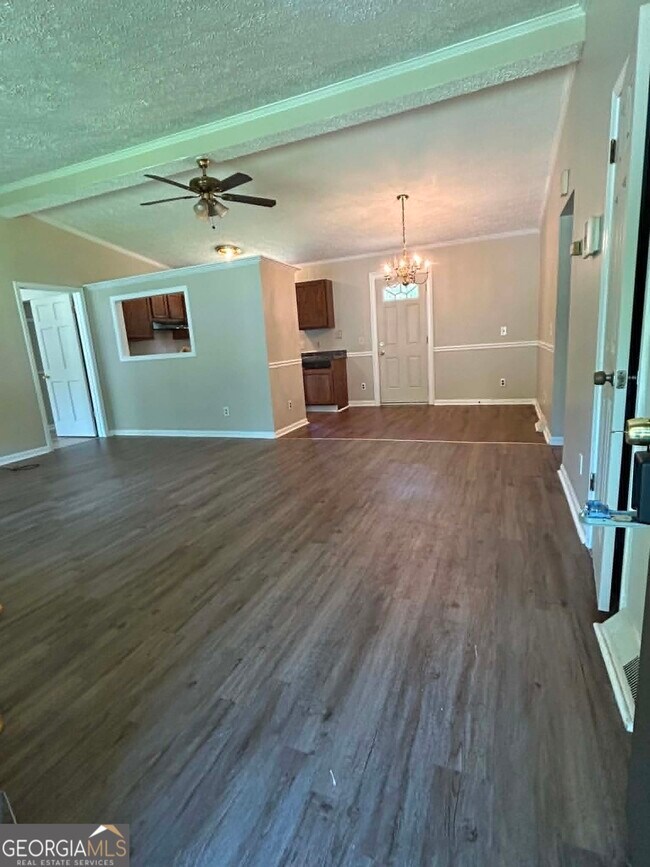 Foto del edificio - 4704 High Oak Dr