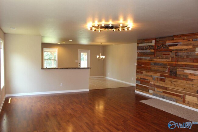 Foto del edificio - 2438 Belltown Dr SW