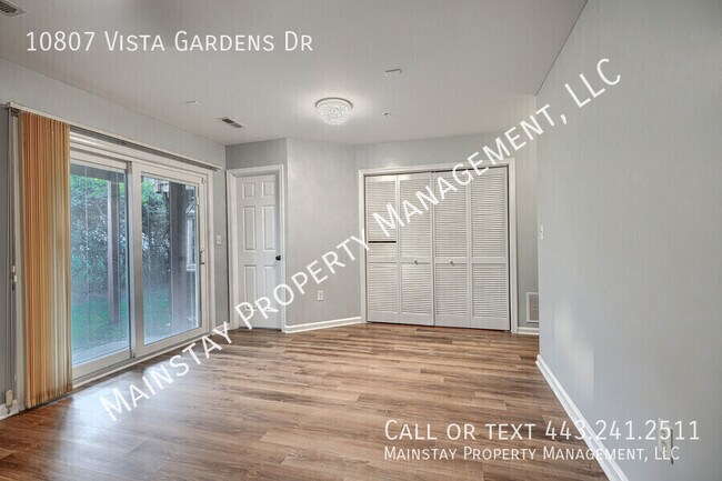 Foto del edificio - 10807 Vista Gardens Dr
