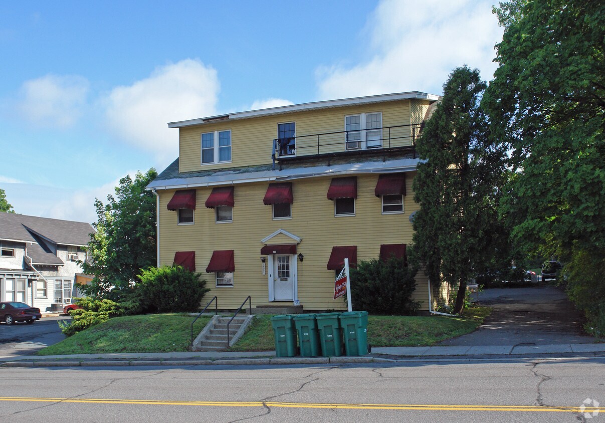 Foto del edificio - 207 Hoosick St