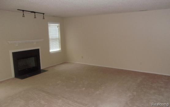 Foto del edificio - 5066 Harbor Oak Dr