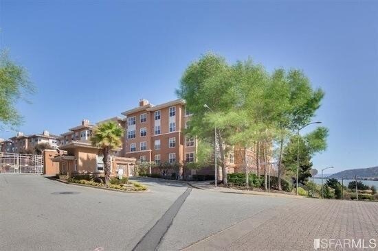 Front Gated Entry with 24X7 Security Guard Onsite - 101 Crescent Way