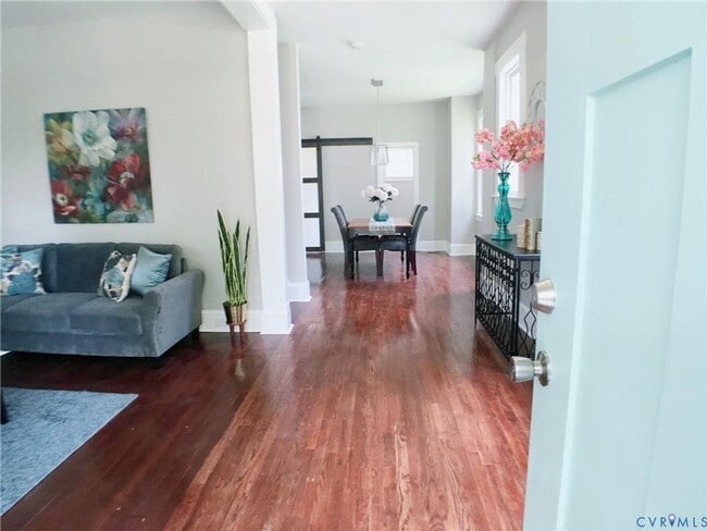 Building Photo - Beautifully renovated 2-story home with ensuite near Brookland Park Blvd
