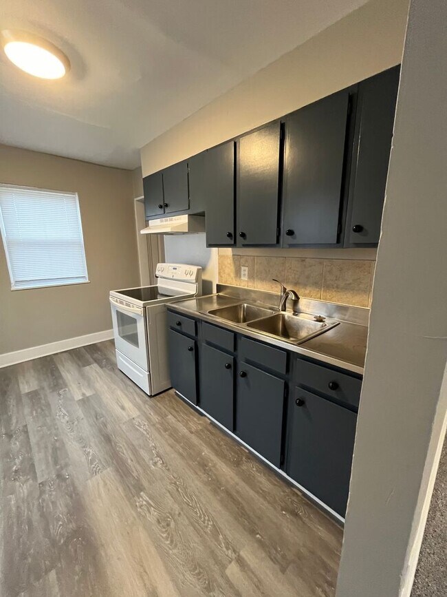 Foto del edificio - Nice 2 Bedroom / 1 Bathroom Home