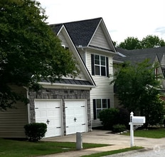 Building Photo - 25 Brookvalley Ct W
