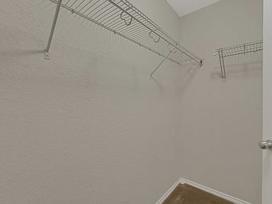 Building Photo - 10226 Reyes Heights