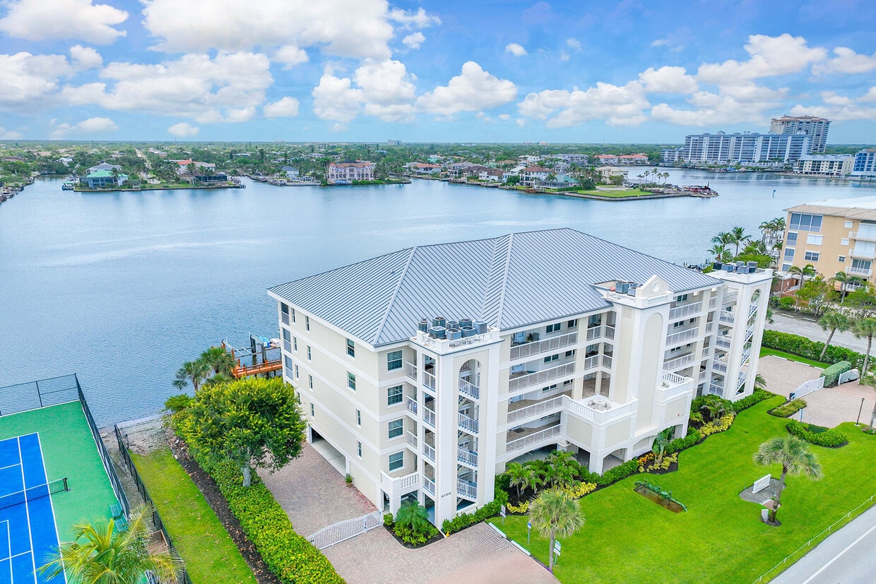Primary Photo - 9700 Gulf Shore Dr
