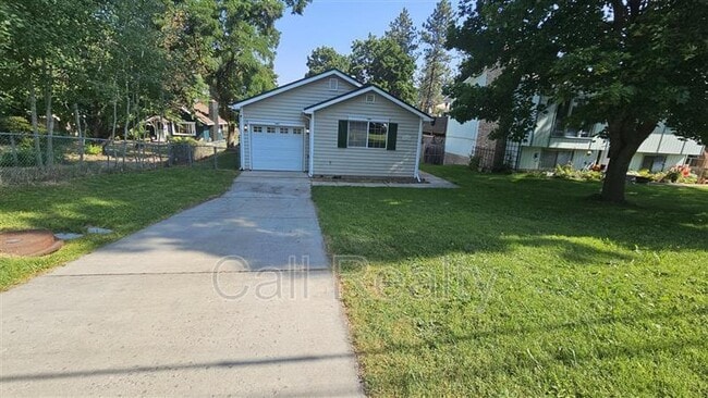 Building Photo - 3127 E 18th Ave