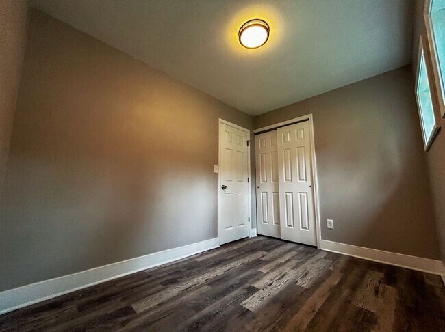 Foto del edificio - 2424 Marshalltown Dr