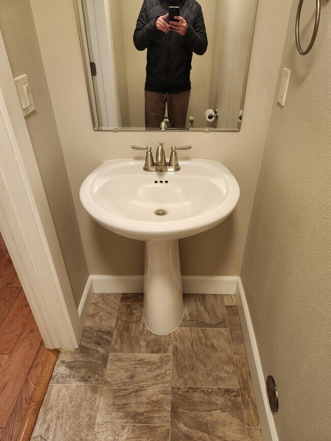 Foto del edificio - 3783 N Woody Ln