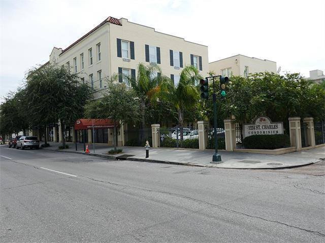 Foto principal - 1224 Saint Charles Ave