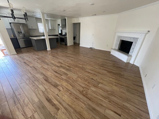 Foto del edificio - 1337 W 222nd St