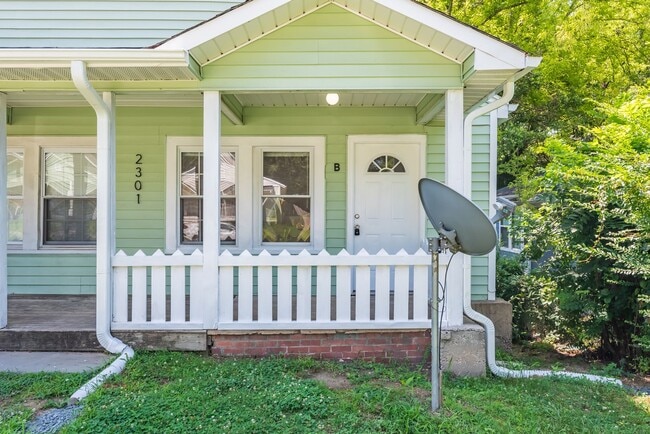 Foto del edificio - 2301 Otis St