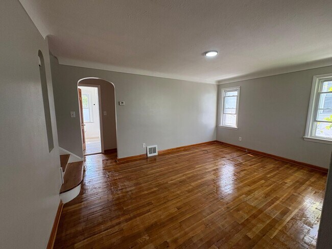 Foto del edificio - 5129 E 114th St