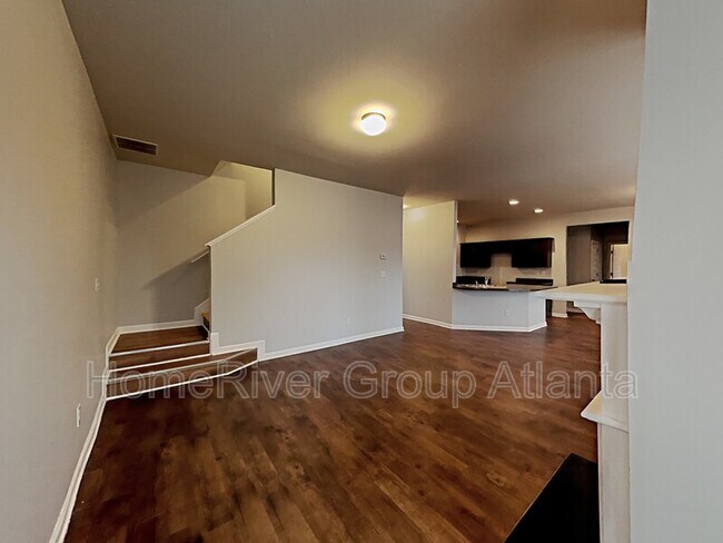 Foto del edificio - 359 Lamont Ln