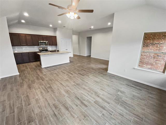 Building Photo - 9909 Mescalbean Blvd