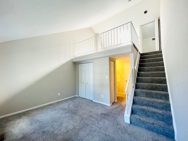 Photo - 9516 Dunbrook Ct Townhome