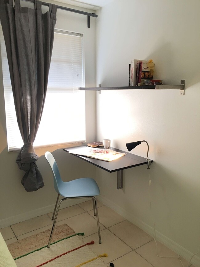 Foto del edificio - 3355 Central Ave