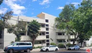 Building Photo - 960 Larrabee St