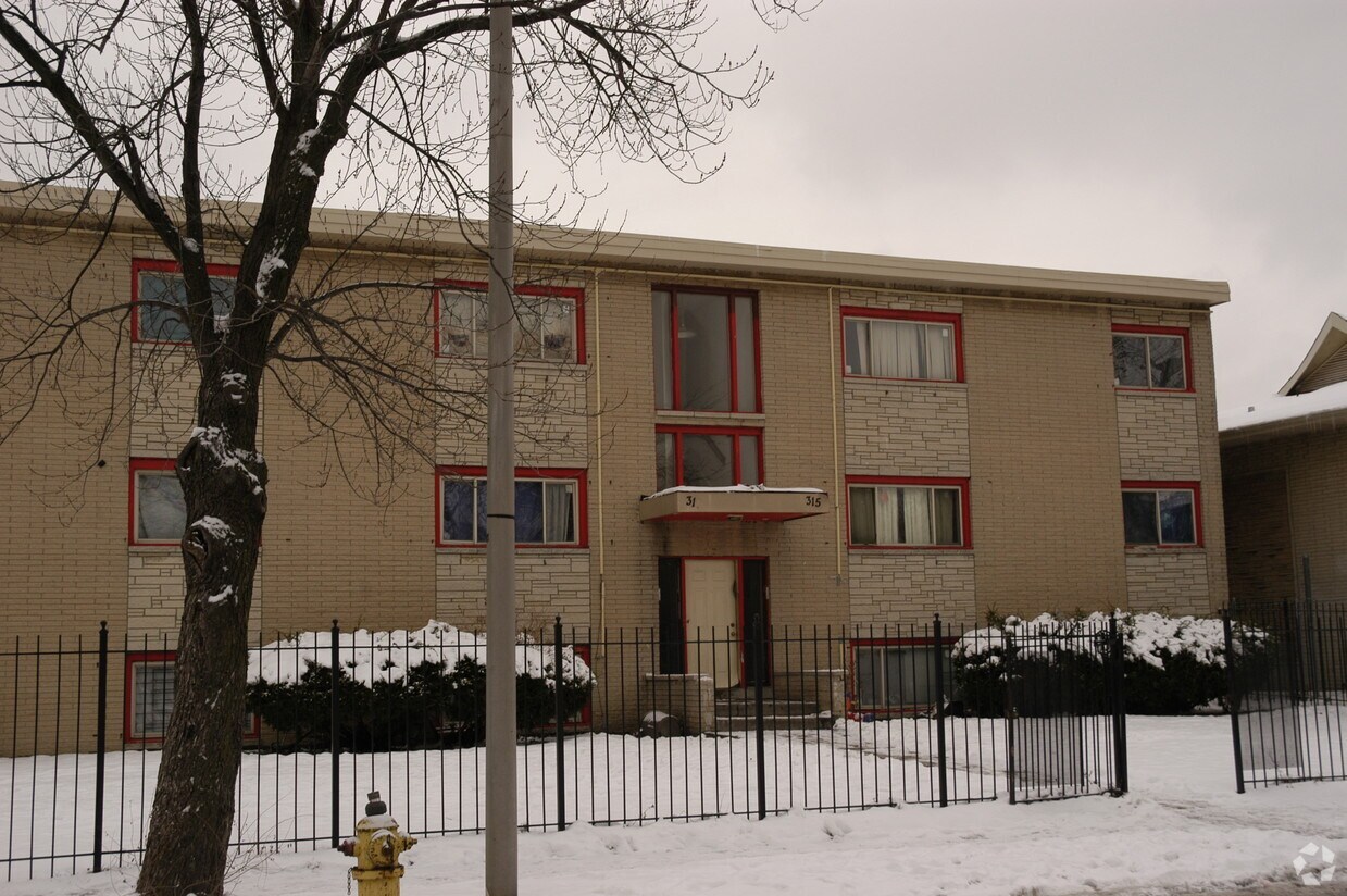 Primary Photo - 315-325 W 154TH St