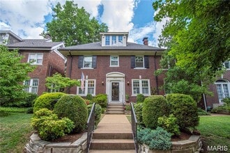 Building Photo - 6637 Waterman Ave