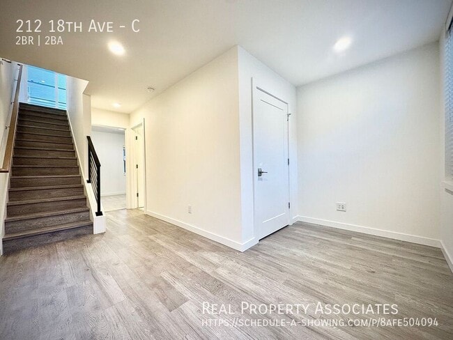 Foto del edificio - 212 18th Ave