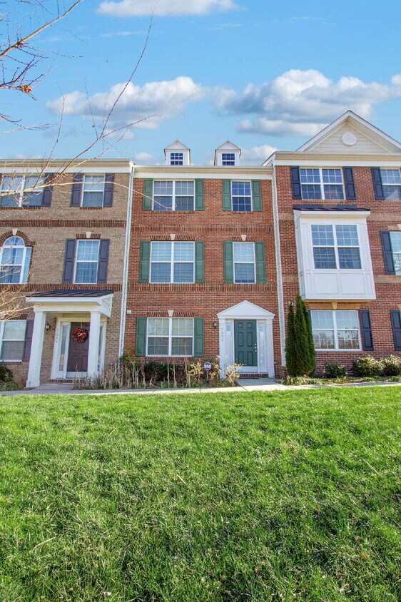 Foto principal - 2564 Cherry Tree Rd