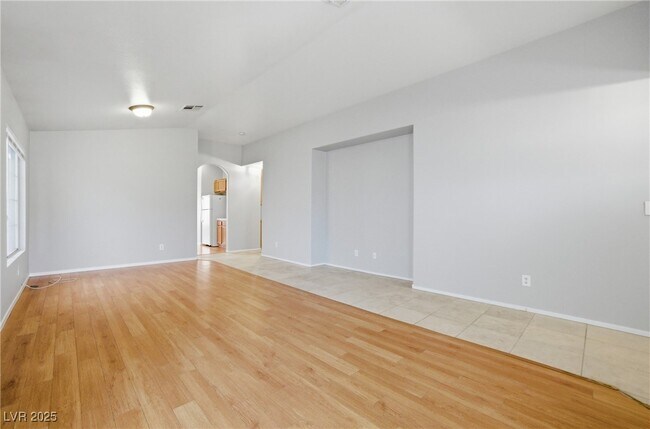 Foto del edificio - 5555 Airview Ct