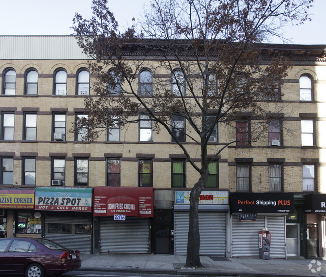 Foto del edificio - 433 Dekalb Ave