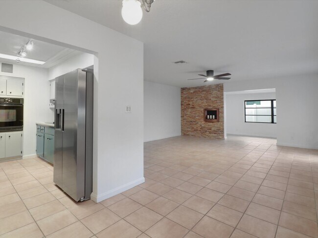 Foto del edificio - 509 NW 25th St