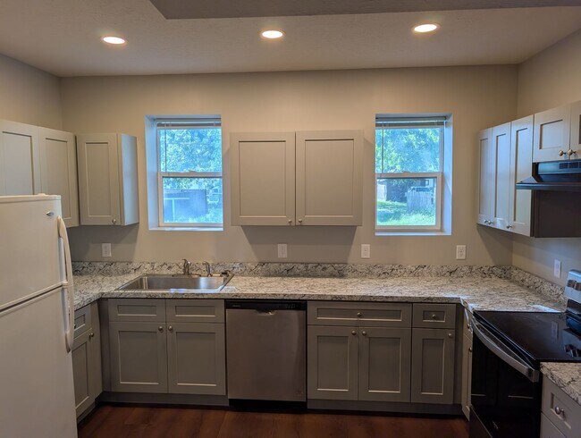 Foto del edificio - 4119 N 60th St