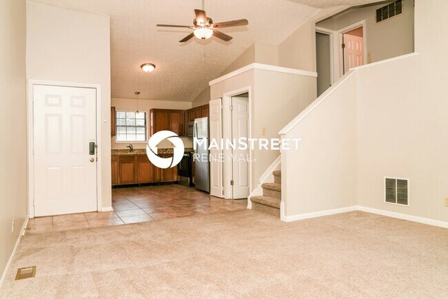 Building Photo - 3 Bedroom Pet-Friendly Home in Indianapolis, IN with Main Street Renewal