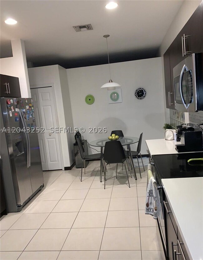 Foto del edificio - 4729 NW 120th Dr