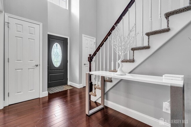 Building Photo - 5 Carrie Dr