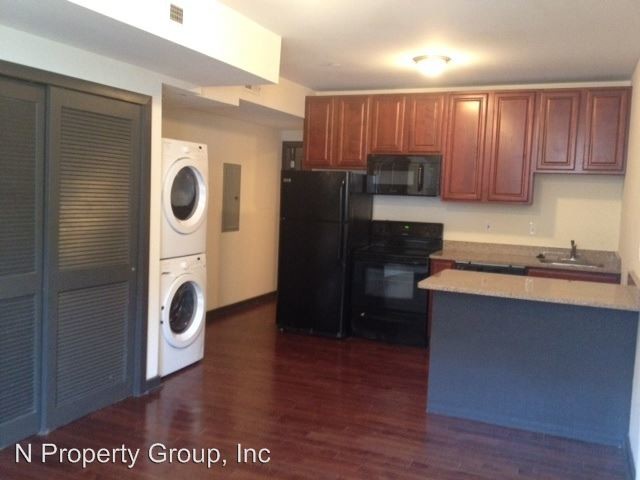 Foto principal - 1701 Arlington St