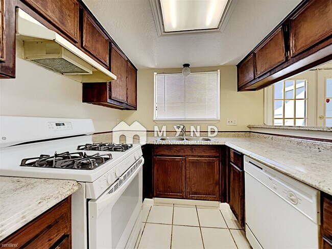 Foto del edificio - 2003 Country Village Blvd