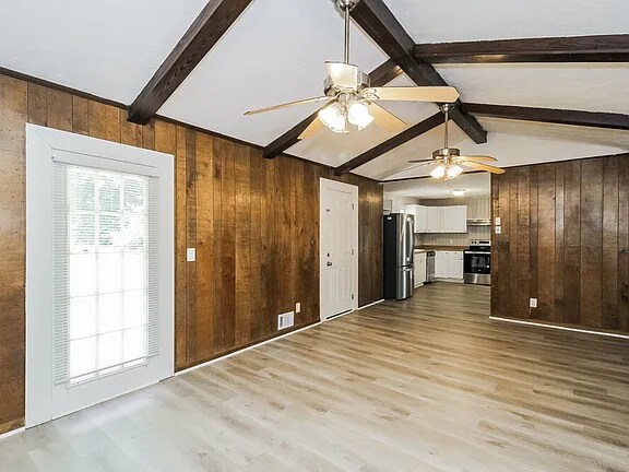 Foto del edificio - 3622 Sharon Ct