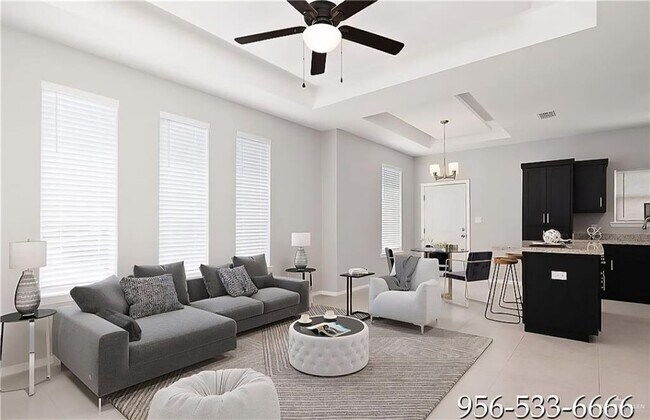 Foto del edificio - 3816 Las Vistas Ln