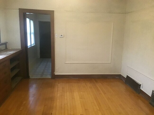 Foto del edificio - 4 bedroom single family home