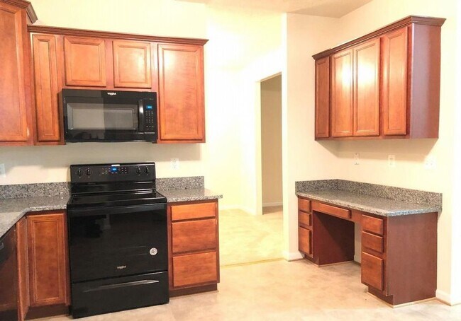 Building Photo - 35292 Gosling Ln