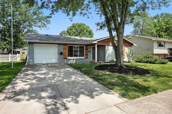 Building Photo - 420 Barwood Dr